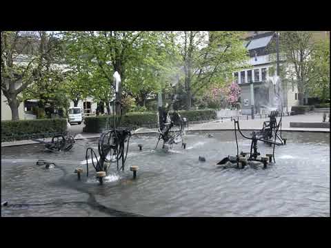 Базель. Фонтан Тэнгли (Карнавальный).