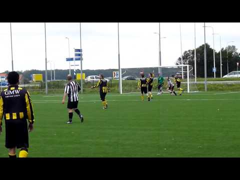 Goal Hout tegen HVV