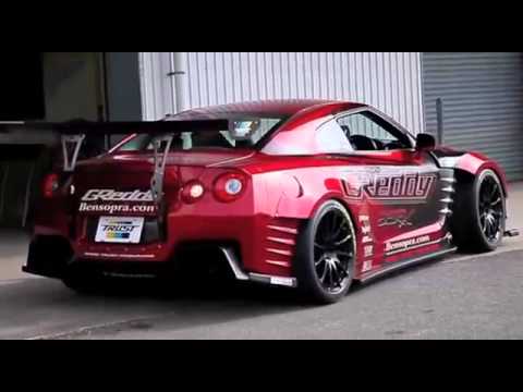 tuned Nissan GTR with over 1200 HP!