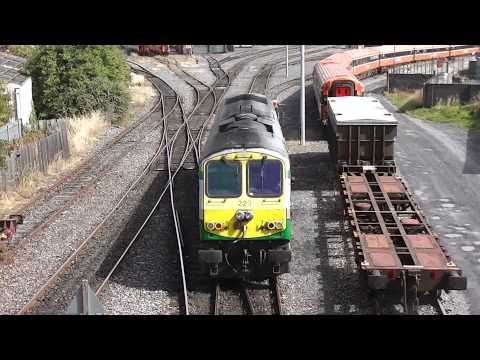 Irish Rail class 201 (220) - Shunting at North Wall, Dublin.