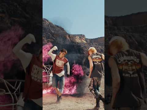 𝗩𝟴 'singasong' Official MV #V8 #THE8 #디에잇 #VERNON #버논 #singasong