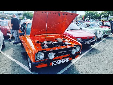 Prestatyn bank holiday classic car show