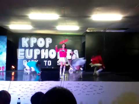 150614 aRVee - Ice Cream Cake cut