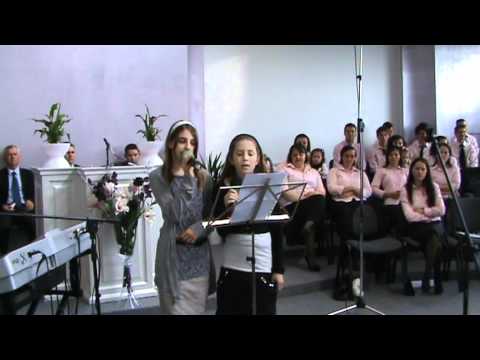 Biserica Penticostala Maranata Signa - tinere de la Roma ce Lauda pe Domnul