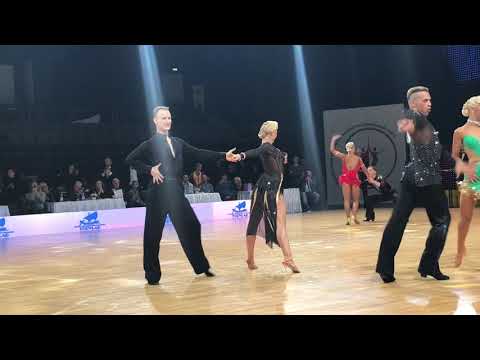 Артем Козыро - Анастасия Веслова Финал Ча-Ча Чемпионат Мира 10 танцев Профессионалы