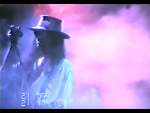 Fields of the Nephilim: Slowkill & Vet for the Insane (The Astoria, London  - 21/11/87)