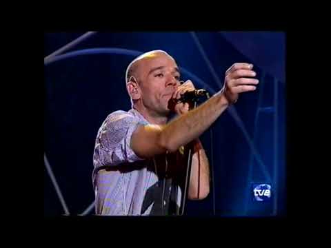 REM - All The Way To Reno ('Musica Si' 2001 Spanish TV) r.e.m.