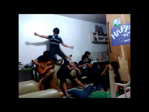 Harlem Shake Part 1: Panyeros style