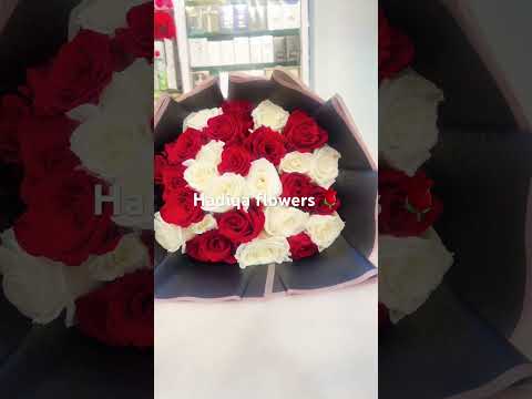 ##$$ Hadiqa flowers 🌹🌹hand bouquets rad and white roses ❤️❤️❤️