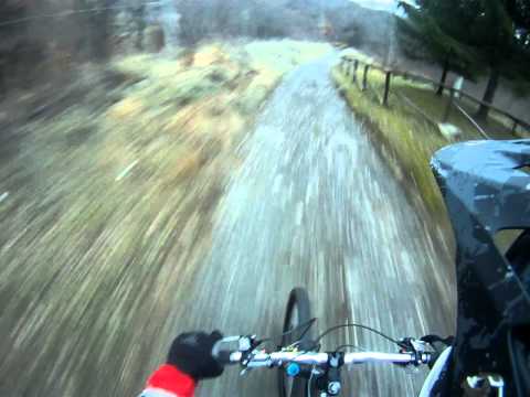 discesa da via Vandelli alla Santona