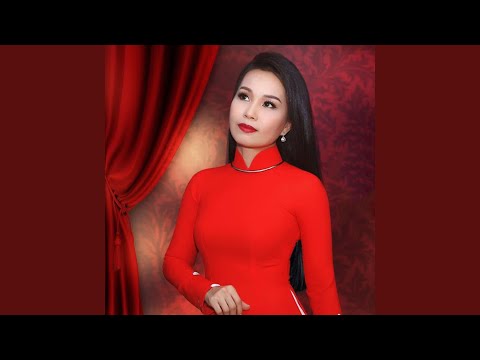 Thể hiện bởi Cẩm Ly