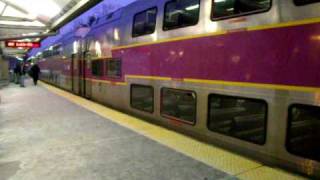 preview picture of video 'MBTA Commuter Rail arriving at Middleboro/Lakeville.'