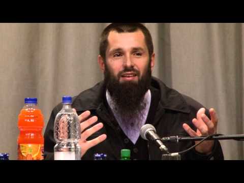 Kuca vjernika - Enes Julardzija