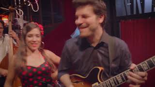 Santa claus is coming to town - The christmas jazz band