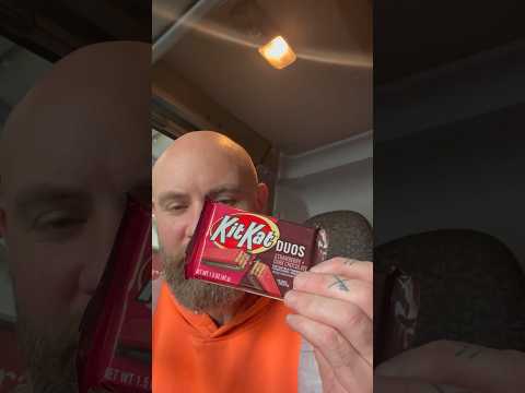 KitKat Duos | Strawberry + Dark Chocolate