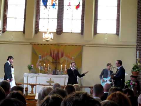Speedmarket Avenue performing 'Ten storey love song' (The Stone Roses) at wedding
