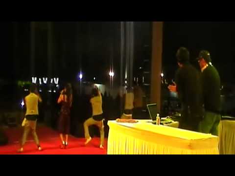 Dj Rinks With Hard Kaur