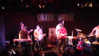 "Diciembre", Depedro & Vetusta Morla