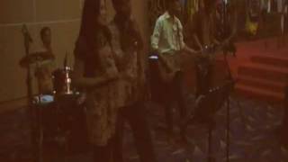 Download lagu setangkai anggrek bulan - SMESCO BAND mp3