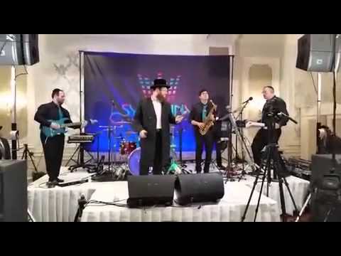 SYMPINNY with Shloime Daskal rocking a intro