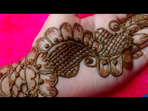 दिवाली के लिए अपने हाथों पर इस मेहंदी डिजाइन को लगाएं और सजाएं, Indian Arabic shaded mehndi design