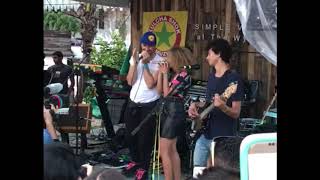 Someone that loves you - Izzi Bizu &amp; Chris Martin (Coldplay)