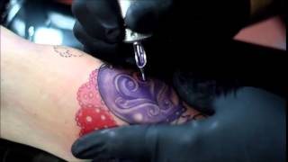preview picture of video 'Jesse Gradillas Perfume Tattoo at Moreno Valley Tattoo [Braindead Media]'