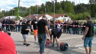 preview picture of video 'Sveriges Starkaste Man 2012 Kval Munkedal Marklyft 270kg max reps'