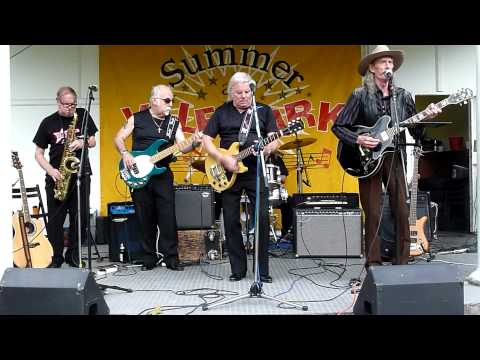 The Undertakers - Feat Jackie Lomax - Tell Me What You Gonna Do - Live at Vale Park 11/8/12