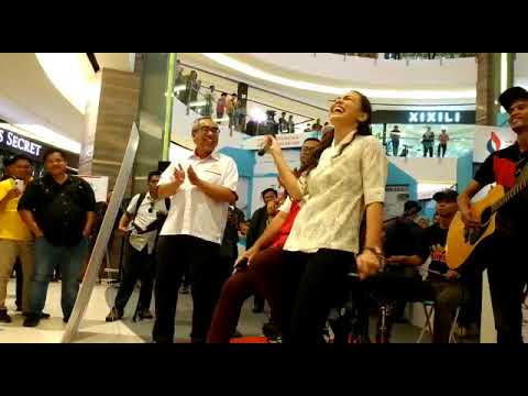 Original Sabahan by YB Jo-Anna Henley Rampas ft Busska Busker