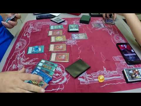 trickstar mekk knight vs trickstar Skystrikers