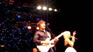 Steel Magnolia of CMT's Can You Duet (Here Comes Love Ooh La La)