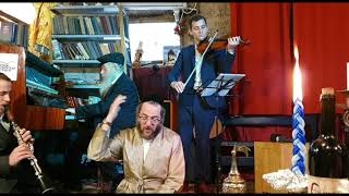 במוצאי יום מנוחה ברסלב klezmer