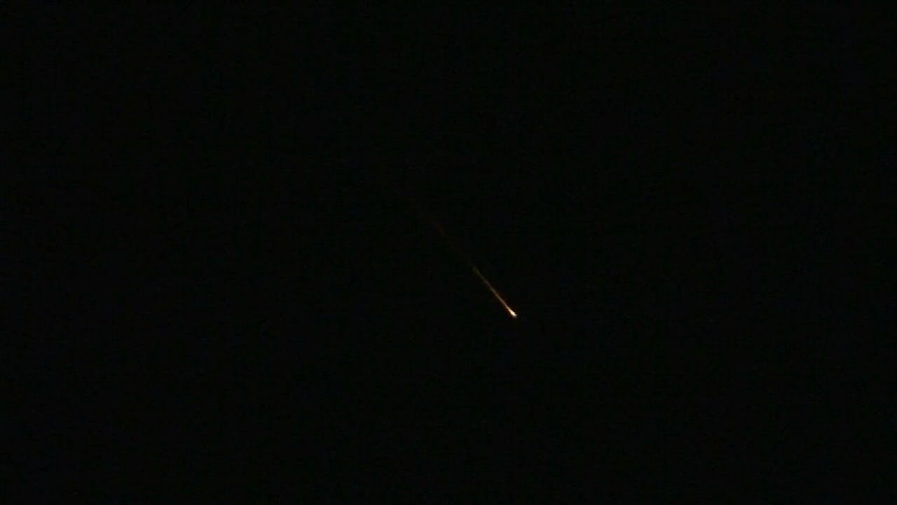 Video | Iranian missiles streak over north Israel in first since Mideast war ceasefire | AFP