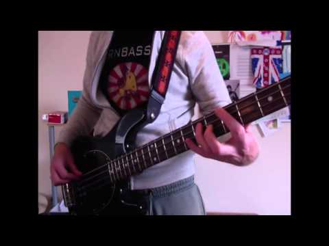 Using roots and fifths for rock :  A Bass lesson everyday # 86