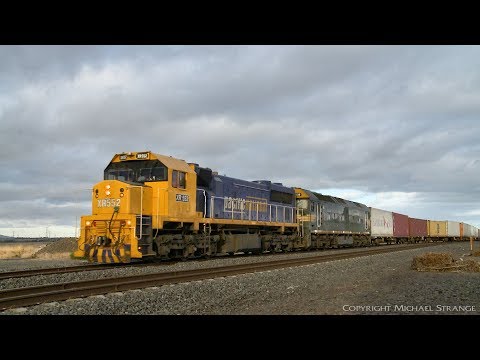 9101 Pacific National Broad Gauge Mildura Containers (19/2/2018) - PoathTV Australian Trains