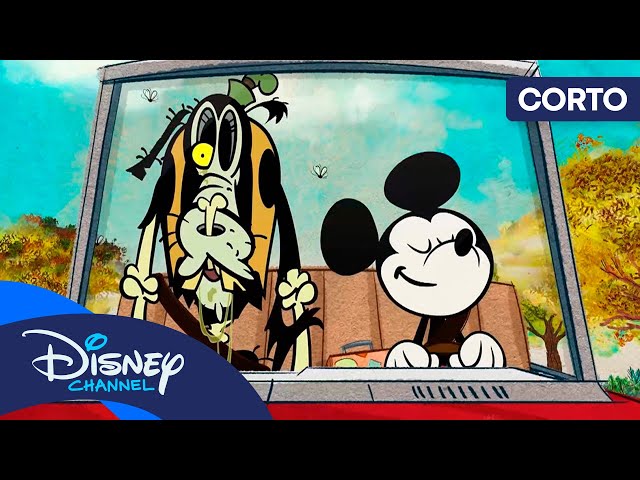 Vídeo relacionado con Disney Mickey And Friends Mickey Mouse Portrait Overlay Camiseta