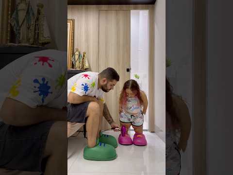 Só pode com sapatos!!!