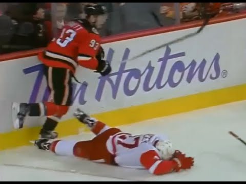 Sam Bennett Hit on Kyle Quincey - No Call (10/23/15)