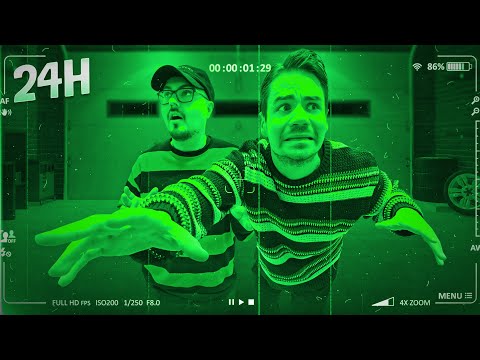 24 TUNTIA LUKITTUNA TÄYSIN PIMEÄSSÄ HUONEESSA