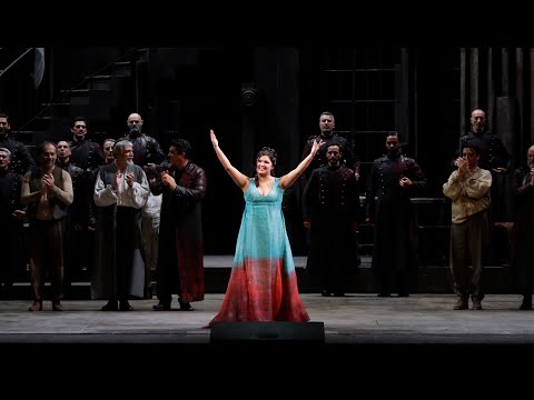 Russian soprano Anna Netrebko's Prague concert axed and labelled "insensitive" amid ongoing war