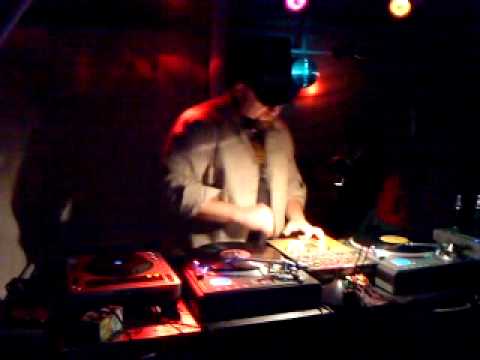 DJ Coldie na CSWS setu, 24. 06. 2011.