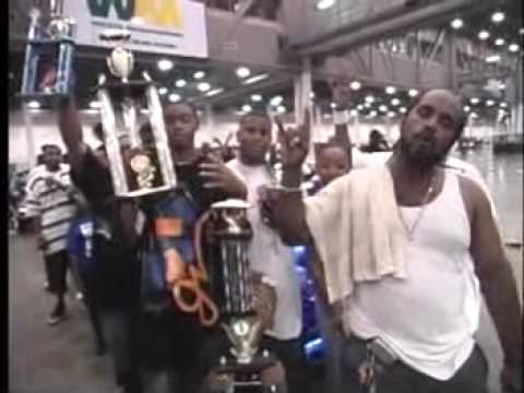 HOW TO MAKE A BABY-CHAMILLIONAIRE AT THE CAR SHOW
