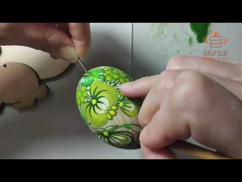 Creative Easter egg pretty painted - traditional Pysanka