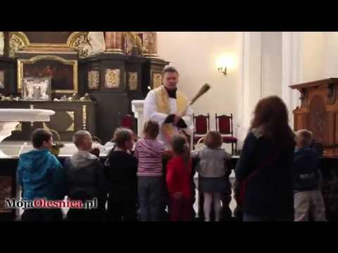 19.04.2014 Oleśnica - święcenie pokarmów w kościołach