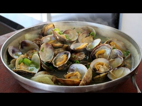 蛤の煮込み（ジョゲタン：조개탕 (Clam Stew (Jogaetang: 조개탕))