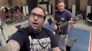 New Found Glory - Resurrection: Ian Is Crazy!