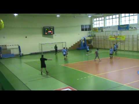 29.11.2008 UKS Junior Zbąszynek II - Old Boy 8:9