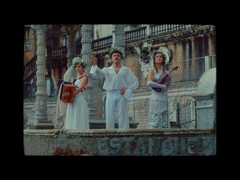 Caamaño&Ameixeiras con Rodrigo Cuevas - Catro Cousas