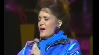 CONNIE FRANCIS - 14 Hits Medley in Concert (R&amp;R Diner)